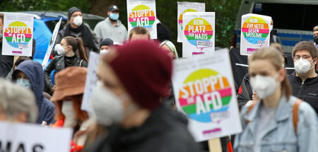 Antifaschistische Demonstration gegen eine Landeswahlversammlung...