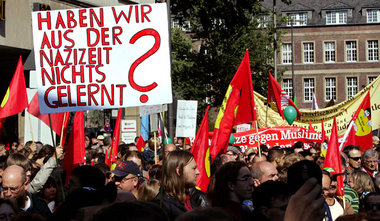 Mehrere zehntausend Demonstranten protestierten am 20. September...