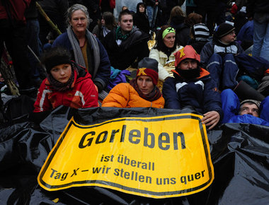 Protest gegen Castortransport im November 2008