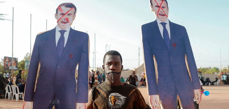 Nicht willkommen: Protest in Bamako gegen Frankreich und seinen ...