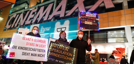 Multipliziert man 9,82 Euro mit dem Glamourfaktor, bekommt man 9... Multipliziert man 9,82 Euro mit dem Glamourfaktor, bekommt man 9...