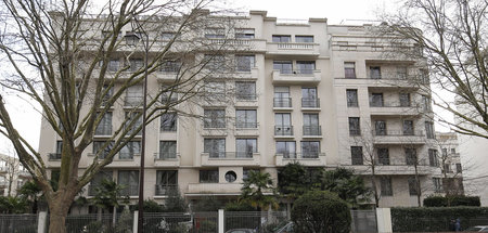 Auch in der Residenz des Konzerns im Pariser Luxusvorort Neuilly...