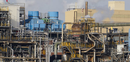 Gewerkschaft will für knapp 600.000 Chemiearbeiter deutliches Lo...