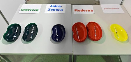 Gabentisch: Welchen Piks mit welchem Stoff hätten sie gern? (Dre...