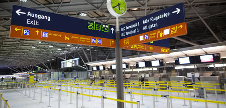 Leergefegt: Terminal am Flughafen Köln/Bonn