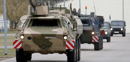 Mehr Militärbewegungen angekündigt: Fahrzeugkolonne der Bundeswe
