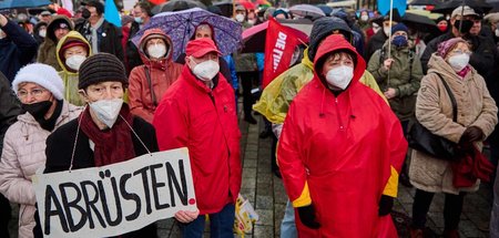 Kundgebung am Brandenburger Tor in Berlin (18.2.2022)