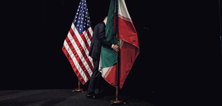 Lange her, dass sie so nebeneinander standen: Die iranische und ...
