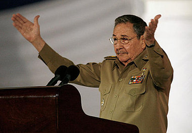 Santiago de Cuba am Donnerstag: Raúl Castro, Exguerillero und Pr...