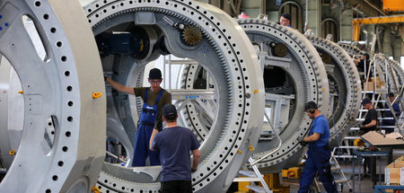 Das Aus für die Rotorblätterproduktion in Rostock folgt einem la... Das Aus für die Rotorblätterproduktion in Rostock folgt einem la...