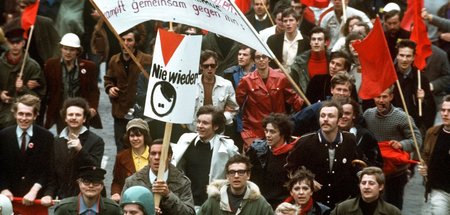 Im Mai 1968 in Bonn gegen die Verabschiedung der Notstandsgesetz...