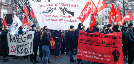 Teilnehmer der linken Kundgebung in Berlin am Sonnabend