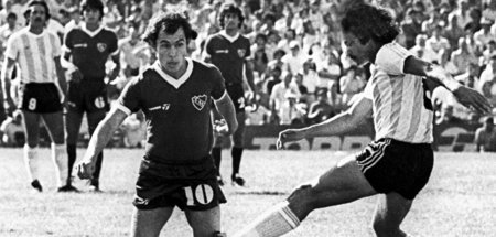 Einer der besten: Ricardo Bochini (l.) von Atlético Independient...