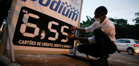 Exorbitante Preissteigerungen: Tankstelle in der brasilianischen...