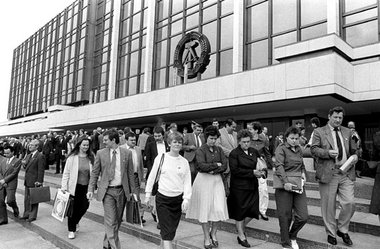 Parteibasis bewegt, aber irgendwie unaufgestanden: Delegierte de...