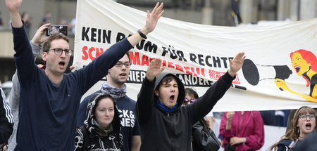 »Kein Raum für rechte Scharfmacherei«: Protest des Bündnisses »K...