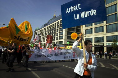 Aus der Erwerbstätigkeit heraus ergeben sich Möglichkeiten der s...
