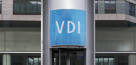 Die Fassade des Technologiezentrums – Verein Deutscher Ingenieur... Die Fassade des Technologiezentrums – Verein Deutscher Ingenieur...