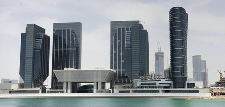 Beispielsweise Abu Dhabi bietet weniger feindselige Bedingungen ... Beispielsweise Abu Dhabi bietet weniger feindselige Bedingungen ...