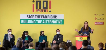 Linke-Parteivorsitzende Janine Wissler spricht auf der »No Pasar...