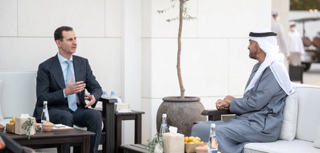 Syriens Präsident Baschar Al-Assad mit dem Kronprinzen von Abu D...