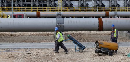 Arbeiter an der Trans Adriatic Pipeline in der Nähe der albanisc...