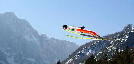 Im Grunde ist es ein langer Sturz: Das Skispringen