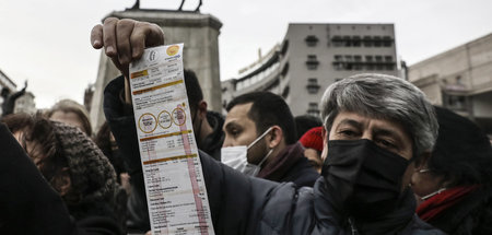 Im Februar wurde in Ankara gegen explodierende Strompreise und L... Im Februar wurde in Ankara gegen explodierende Strompreise und L...