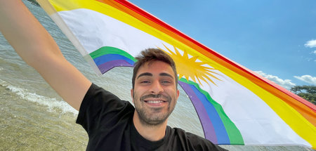Amed Sherwan wächst in einer streng religiösen Familie im kurdis...
