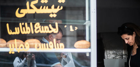 Im Libanon wir Weizen knapp. Die Bäckereien des Landes sind in N...