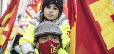 USB-Gewerkschafter bei einer Demo in Livorno