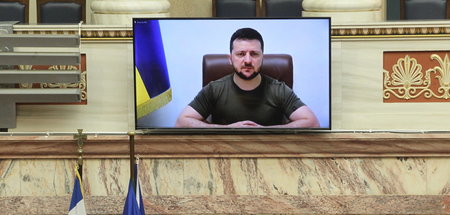 Findet Gehör: Wolodimir Selenskij spricht per Videoübertragung i