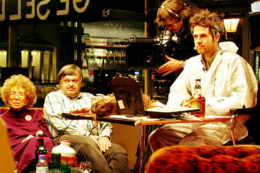 Nachrichten aus der Hölle bürgerlicher »Betroffenheit« (Filmszen...