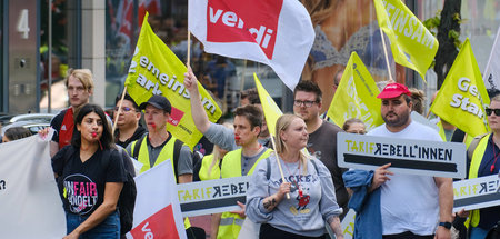 Erhöhen den Druck auf den Konzern: Protest der Telekom-Beschäfti...