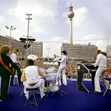 Standbeinwechsel, Pfingsten 1979, Berlin-Alexanderplatz