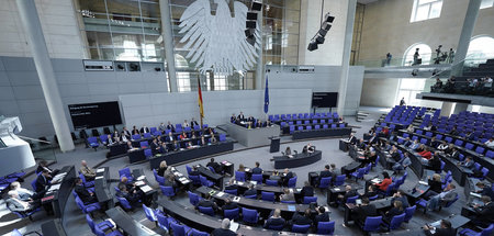 Im Juni soll der Bundestag über den Beitritt Finnlands und Schwe...