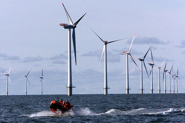 Offshore-Anlagen wie hier vor der dänischen Küste gehören zu den... Offshore-Anlagen wie hier vor der dänischen Küste gehören zu den...