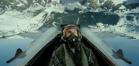 Über allen Gipfeln ist Ruh’: Tom Cruise als Maverick Mitchell Über allen Gipfeln ist Ruh’: Tom Cruise als Maverick Mitchell