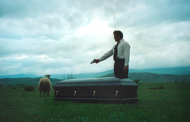 Am Schluß sind alle Verbrecher erschossen. So ist das mit dem Ba...