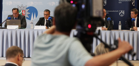 Pressekonferenz mit Vertretern der Ermittlungsbehörden am Montag... Pressekonferenz mit Vertretern der Ermittlungsbehörden am Montag...