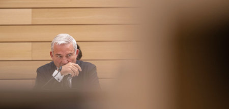 Sitzt noch auf der Regierungsbank: Innenminister und Regierungsv...