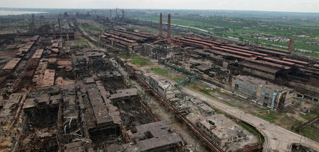 Zerstörte Einrichtungen des Asowstahlwerks in Mariupol (22.5.202... Zerstörte Einrichtungen des Asowstahlwerks in Mariupol (22.5.202...