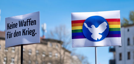 Ostermarsch für Frieden und gegen Waffen in Berlin am 16.4.2022 Ostermarsch für Frieden und gegen Waffen in Berlin am 16.4.2022