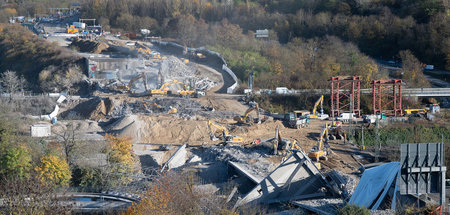 Brückenneubau an der A 66 bei Wiesbaden (9.11.2021)