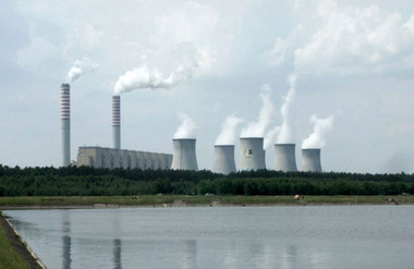 Mit dem Kraftwerk Bechatów verfügt Polen über den größten Braunk...
