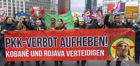 Häufiger Streitpunkt zwischen Demonstrierenden und Polizei: Das ...