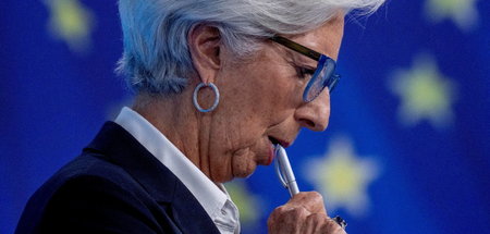 Zinsen rauf, Zinsen runter? EZB-Chefin Christine Lagarde weiß we... Zinsen rauf, Zinsen runter? EZB-Chefin Christine Lagarde weiß we...