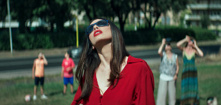 Wenn Ilenia Pastorelli als Diana den Kopf im 45-Grad-Winkel aufw...