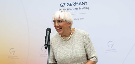 Claudia Roth am Sonntag in Bonn