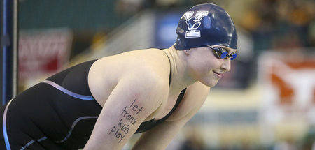 Lasst sie mitspielen: Iszac Henig von den Yale Bulldogs hat eine... Lasst sie mitspielen: Iszac Henig von den Yale Bulldogs hat eine...